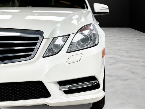 Used 2013 Mercedes-Benz E 350 4MATIC Sedan image 9