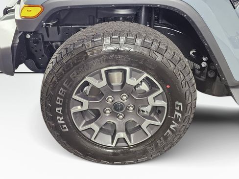 New 2026 Jeep Wrangler Unlimited Sahara w/ Whitecap Package AWD/4WD image 13