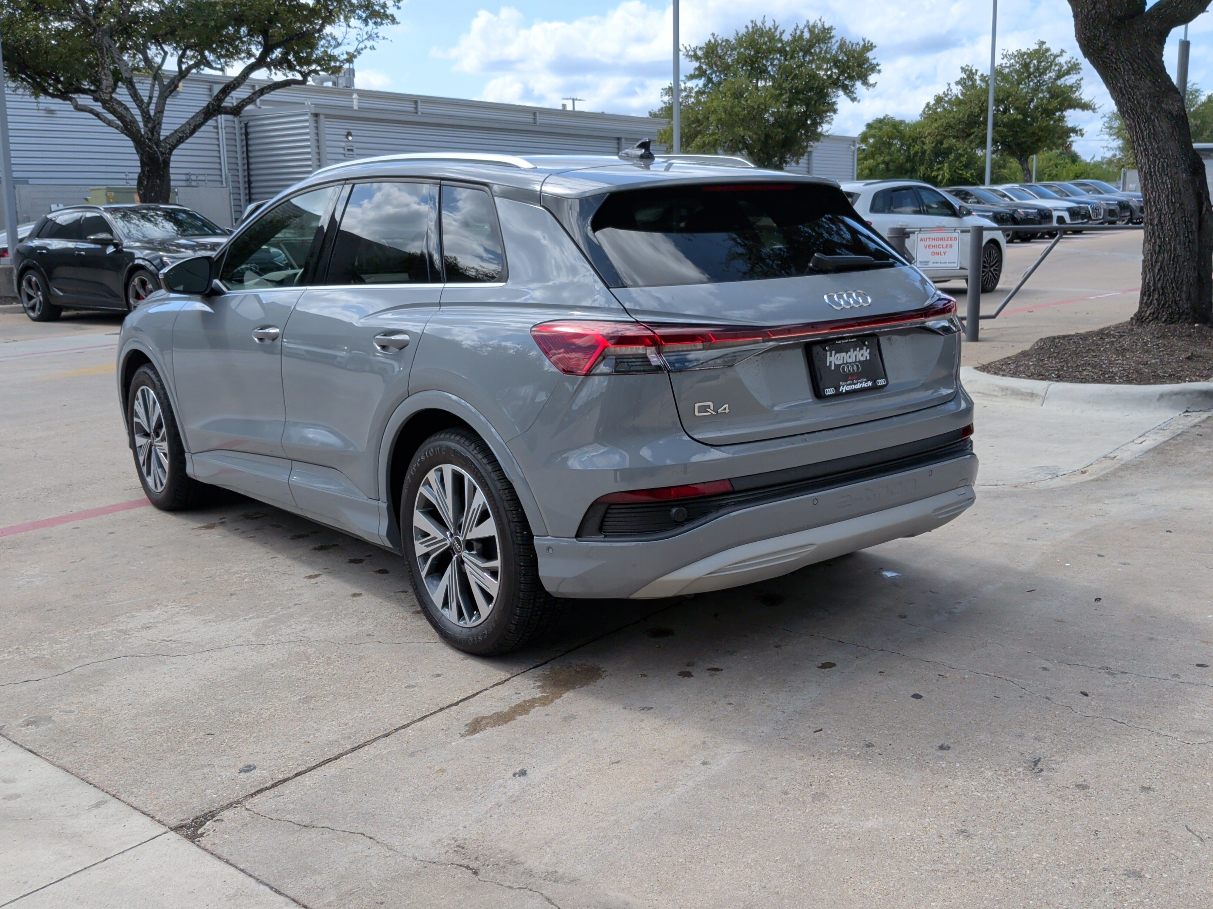 Used 2023 Audi Q4 e-tron Premium Plus w/ Premium Plus RWD image 8