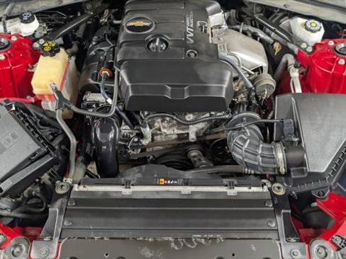 Used 2020 Chevrolet Camaro LT image 35