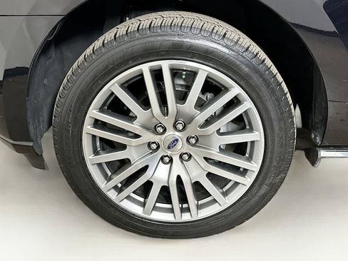 Used 2022 Ford Expedition Max Platinum AWD/4WD image 7