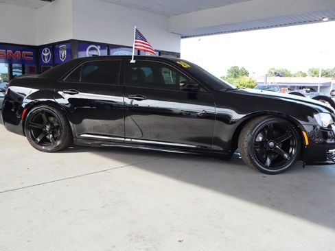 Used 2020 Chrysler 300 S RWD image 6