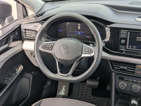 Used 2022 Volkswagen Taos S image 16