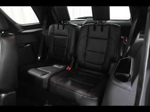 Used 2018 Ford Explorer Platinum AWD/4WD image 22