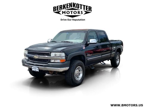 Used 2001 Chevrolet Silverado 2500 LS w/ Off-Road Skid Plate Pkg AWD/4WD image 3