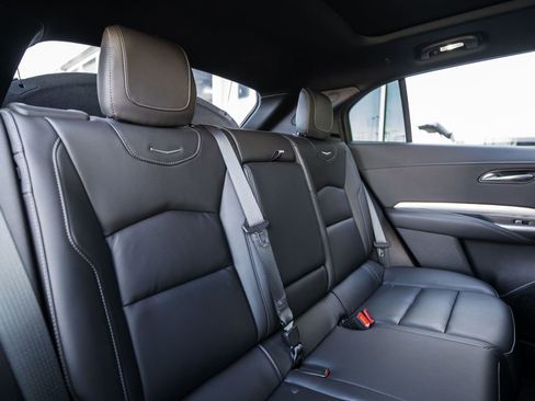 Used 2021 Cadillac XT4 Premium Luxury w/ Cold Weather Package image 37