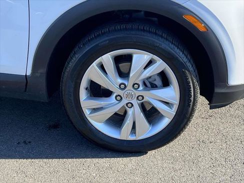 Used 2025 Buick Encore GX Preferred image 9