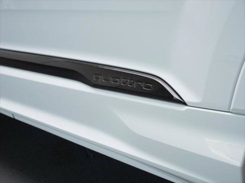 Certified 2025 Audi Q7 2.0T Premium Plus AWD/4WD image 16