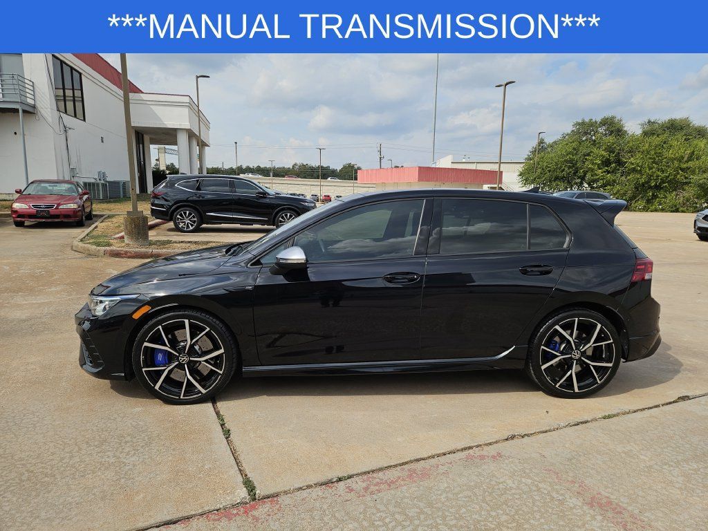 Used 2024 Volkswagen Golf R AWD/4WD image 4