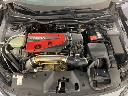 Used 2019 Honda Civic Type R image 11