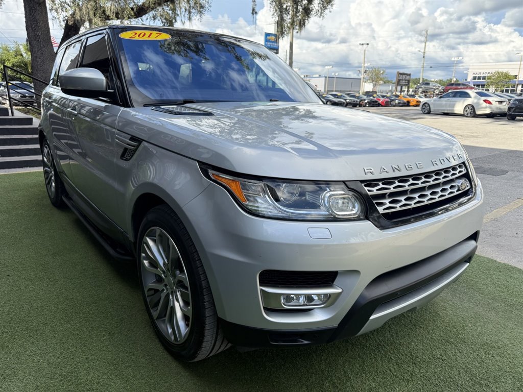 Used 2017 Land Rover Range Rover Sport HSE AWD/4WD image 3
