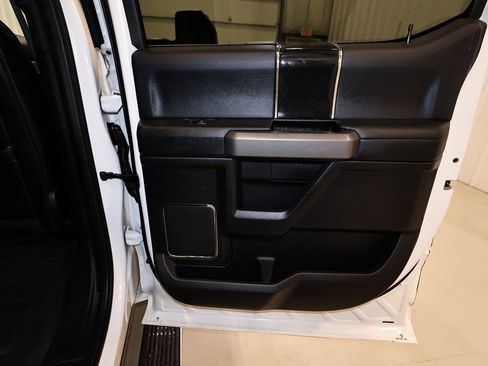 Used 2020 Ford F250 Platinum image 15