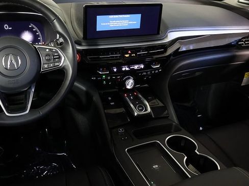 Certified 2026 Acura MDX SH-AWD w/ Technology Package image 17