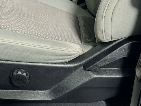 Used 2018 Ford F250 XL w/ Power Equipment Group image 14