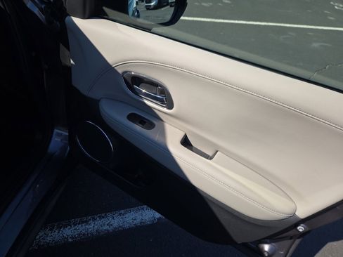 Used 2019 Honda HR-V EX-L image 35