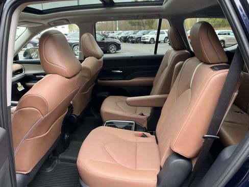 New 2026 Toyota Grand Highlander AWD image 22