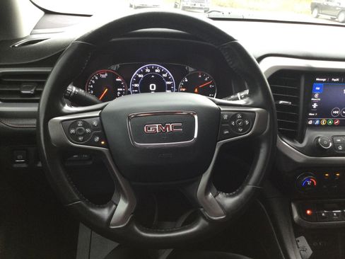 Used 2021 GMC Acadia AT4 w/ Technology Package image 20