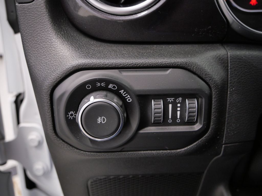 Certified 2021 Jeep Wrangler Unlimited Sahara AWD/4WD image 21