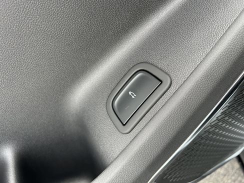 New 2026 Chevrolet Traverse Z71 w/ Enhanced Driving Package image 17