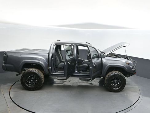 Used 2020 Toyota Tacoma TRD Off-Road image 49