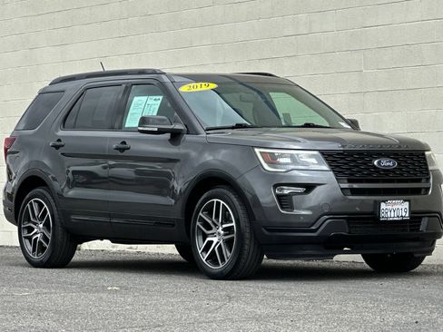 Used 2019 Ford Explorer Sport AWD/4WD image 2