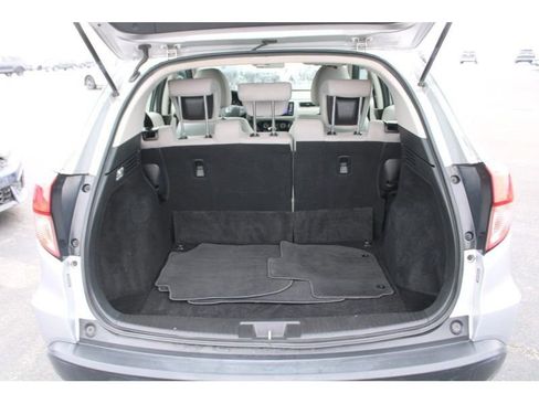 Used 2016 Honda HR-V LX image 7