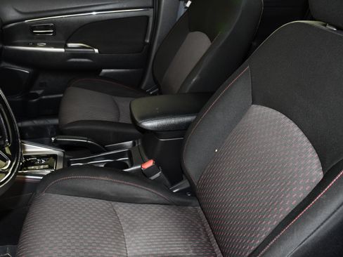 Used 2019 Mitsubishi Outlander Sport SE AWD/4WD image 37