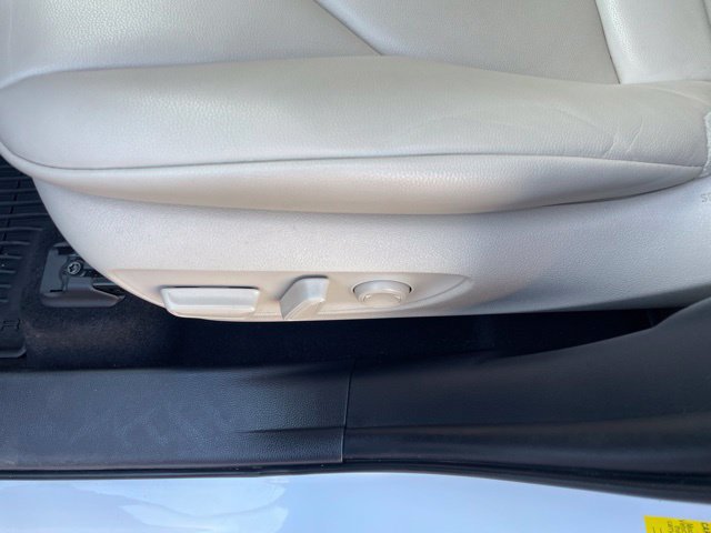 Used 2023 Toyota Highlander XLE AWD/4WD image 22