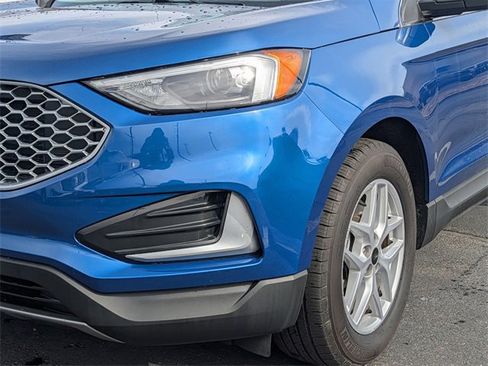 Used 2024 Ford Edge SEL image 2