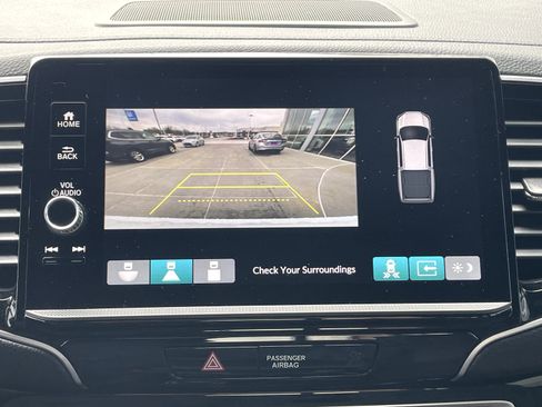 Used 2025 Honda Ridgeline Black Edition image 16