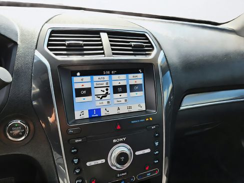Used 2019 Ford Explorer Sport AWD/4WD image 17
