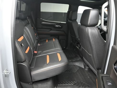 Used 2024 GMC Sierra 1500 AT4 w/ Technology Package image 38