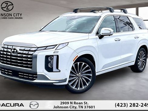 Used 2023 Hyundai Palisade Calligraphy FWD image 1