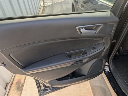 Used 2023 Ford Edge SE AWD/4WD image 17