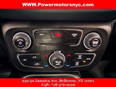 Used 2020 Jeep Compass Latitude AWD/4WD image 35