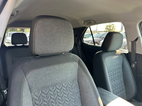 Used 2023 Chevrolet Equinox LT w/ LPO, Floor Liner Package image 9