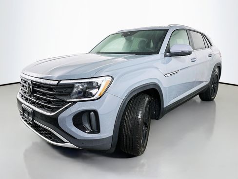 New 2026 Volkswagen Atlas Cross Sport SE image 3