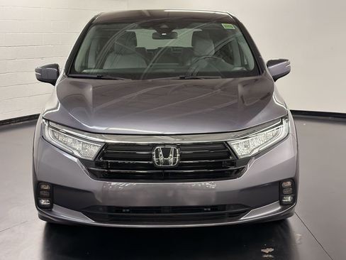 Certified 2024 Honda Odyssey EX image 6