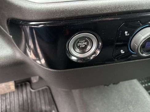 Used 2022 Chevrolet Silverado 1500 LT image 19