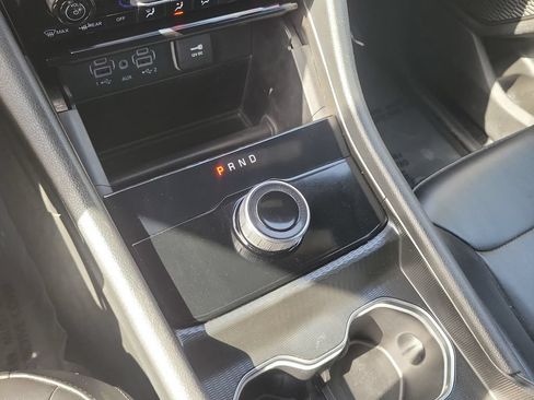 Used 2024 Jeep Grand Cherokee Limited RWD image 19