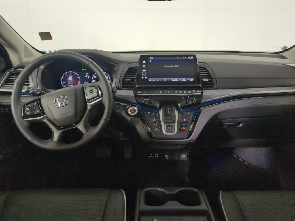 Certified 2026 Honda Odyssey Elite image 18
