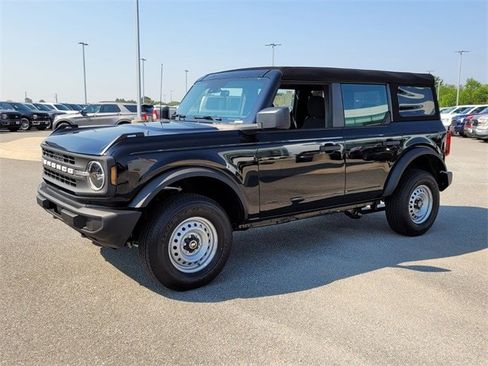 New 2025 Ford Bronco 4-Door image 30