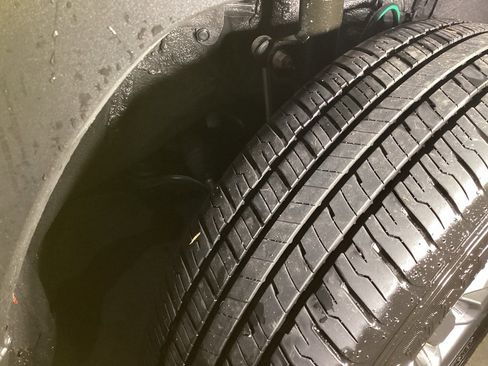 Used 2025 Toyota RAV4 XLE w/ Convenience Package image 8