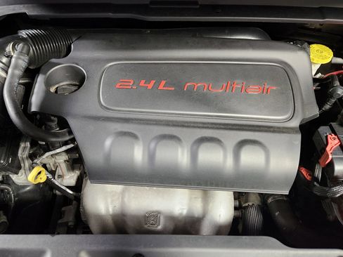 Used 2019 Jeep Compass Limited image 36