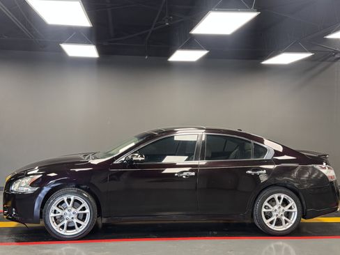 Used 2014 Nissan Maxima 3.5 SV w/ Premium Package image 3
