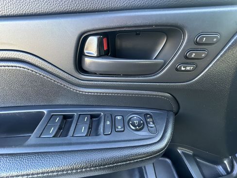 Used 2023 Honda Odyssey Sport image 15