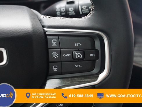 Used 2022 Jeep Wagoneer Series III AWD/4WD image 18