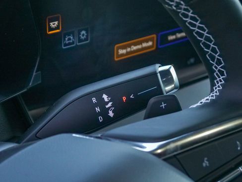 New 2026 Chevrolet Traverse LT FWD image 19