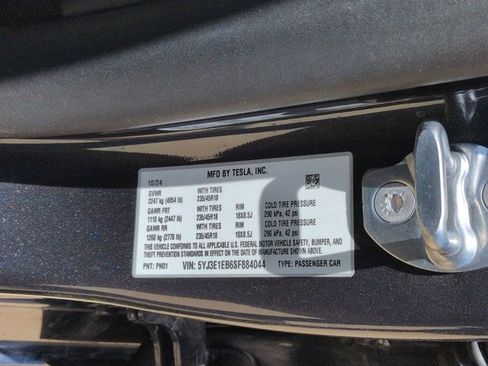 Used 2025 Tesla Model 3 Long Range AWD/4WD image 26
