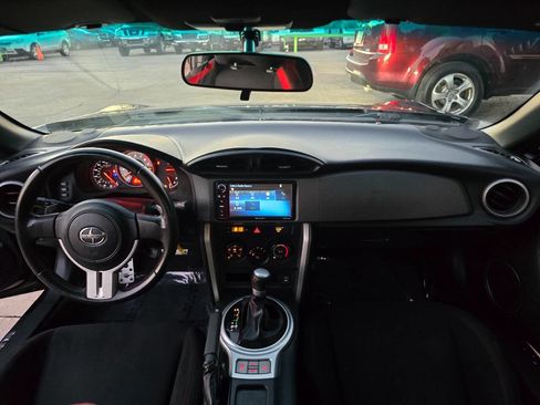Used 2016 Scion FR-S image 22